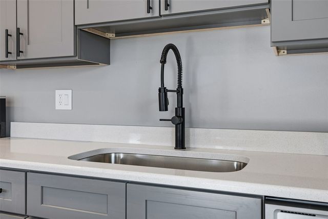 514 9th Street NW, Cedar Rapids, IA 52405