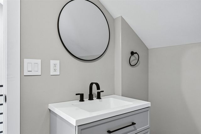 514 9th Street NW, Cedar Rapids, IA 52405