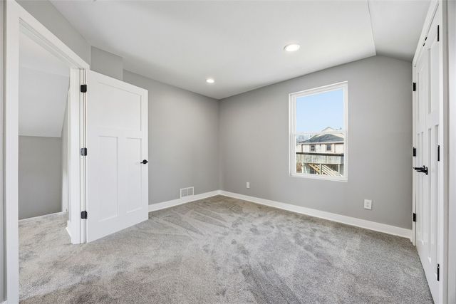 514 9th Street NW, Cedar Rapids, IA 52405