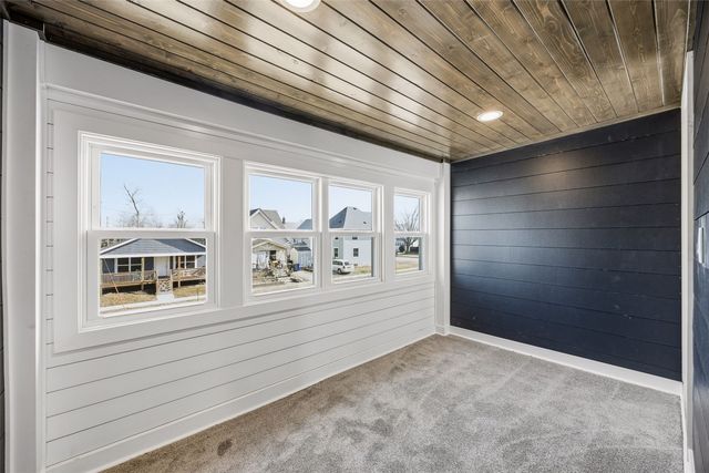 514 9th Street NW, Cedar Rapids, IA 52405