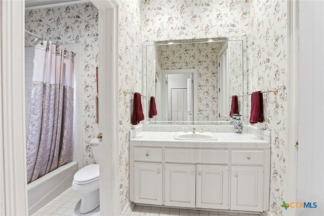 21759 Forest Waters Circle, Garden Ridge, TX 78266