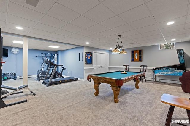 8 Stony Point Road, Oakland, NJ 07436