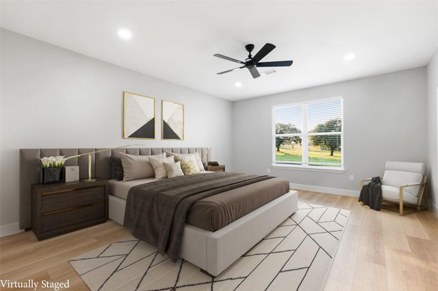 1328 Green Briar Drive, Huntsville, TX 77340