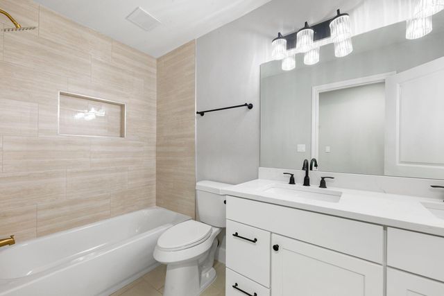 1328 Green Briar Drive, Huntsville, TX 77340