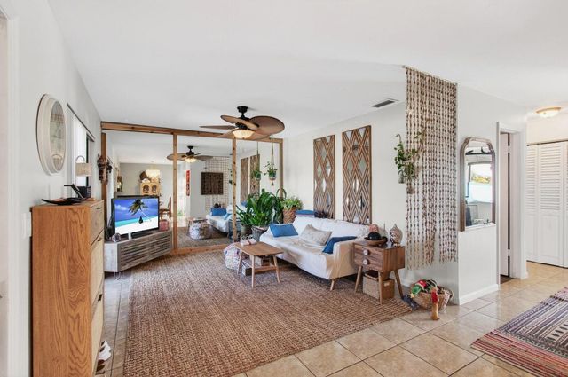 1415 Lake Avenue 7, Lake Worth Beach, FL 33460