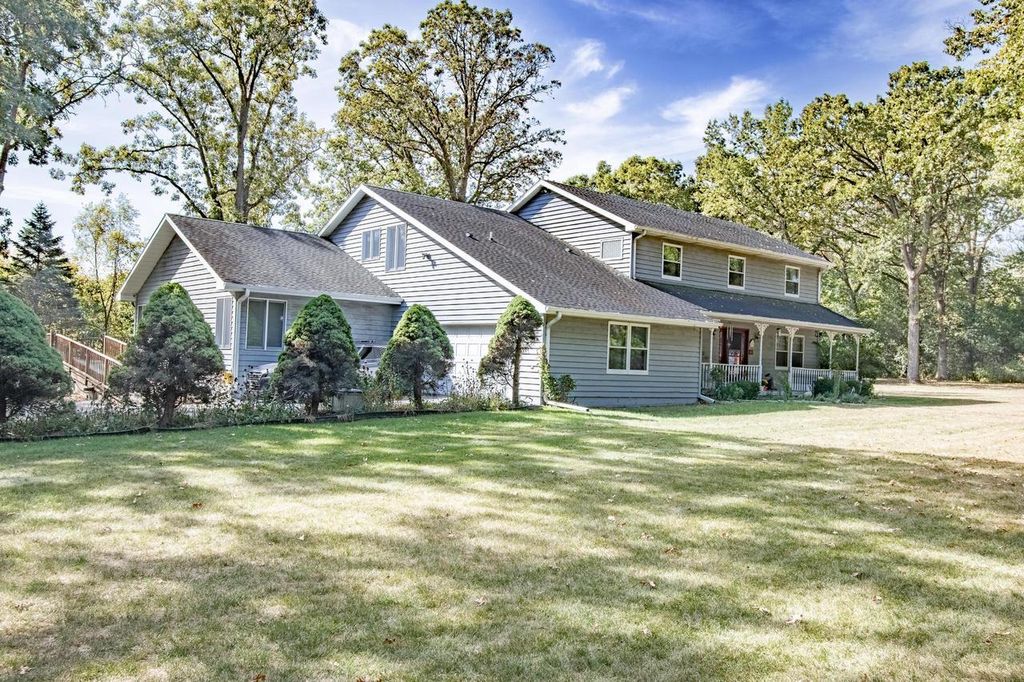 12122 28th AVENUE, Pleasant Prairie, WI 53158