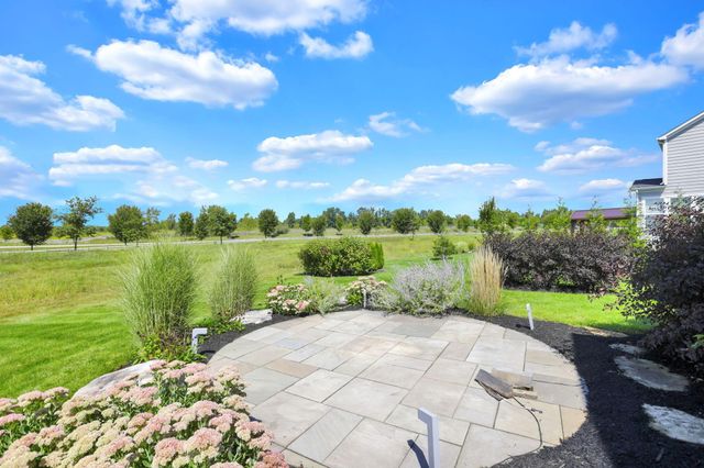 2277 Gingerfield Way, Sunbury, OH 43074