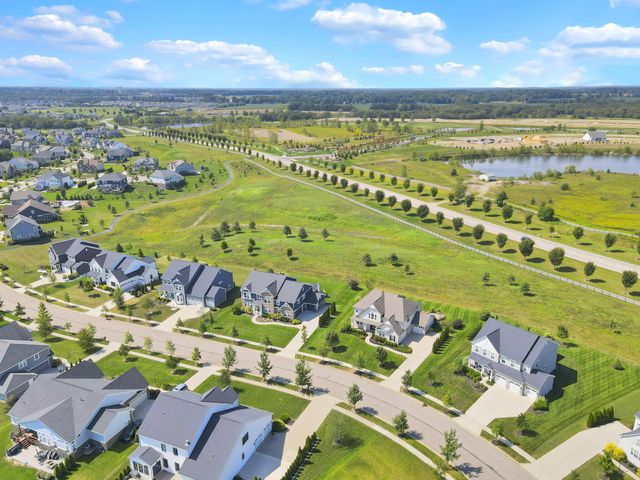 2277 Gingerfield Way, Sunbury, OH 43074