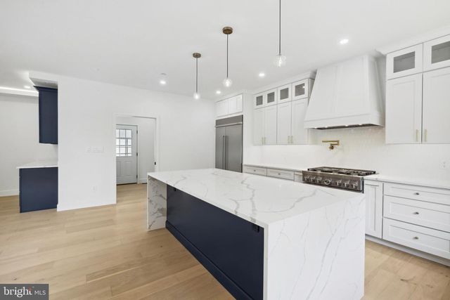 4216 KNOWLES AVE, Kensington, MD 20895