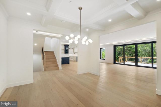 4216 KNOWLES AVE, Kensington, MD 20895