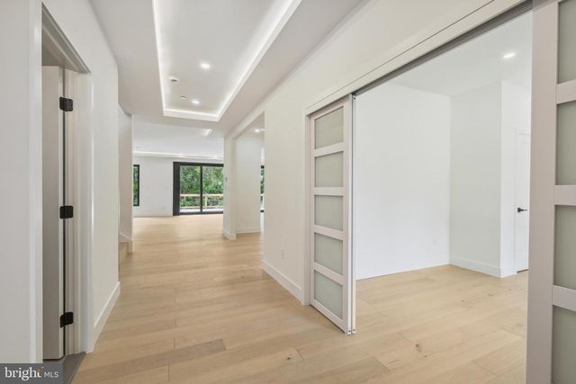 4216 KNOWLES AVE, Kensington, MD 20895