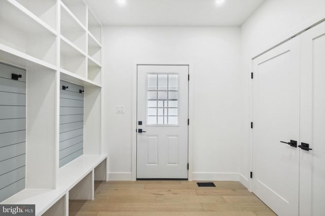 4216 KNOWLES AVE, Kensington, MD 20895