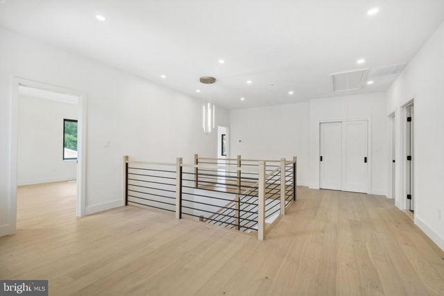 4216 KNOWLES AVE, Kensington, MD 20895