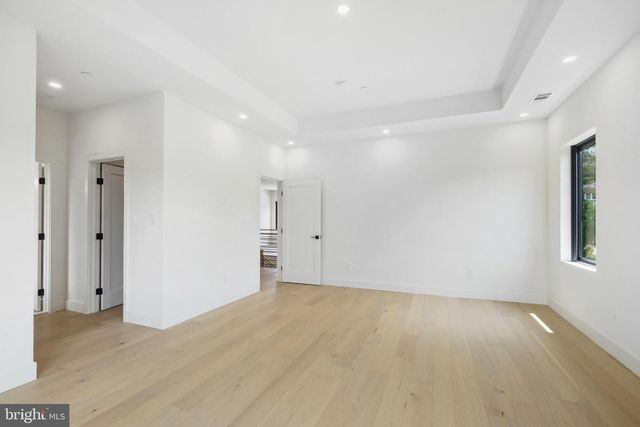 4216 KNOWLES AVE, Kensington, MD 20895