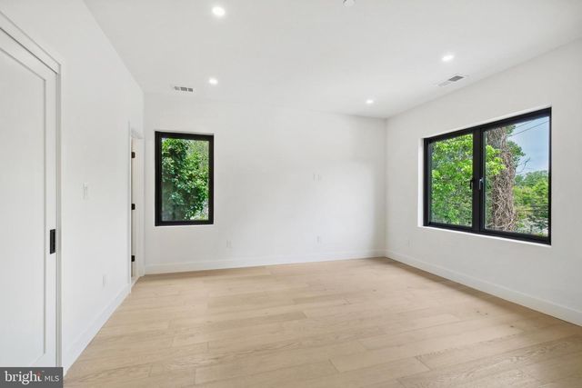 4216 KNOWLES AVE, Kensington, MD 20895