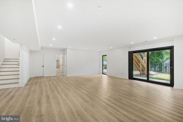 4216 KNOWLES AVE, Kensington, MD 20895