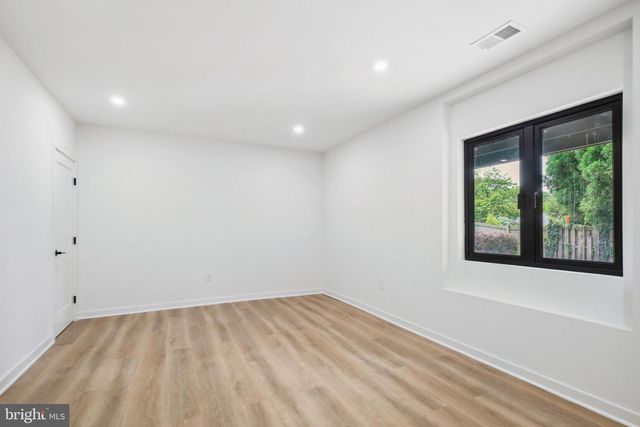 4216 KNOWLES AVE, Kensington, MD 20895