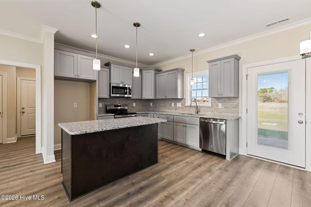 102 Ellen'S Way Drive, Goldsboro, NC 27530