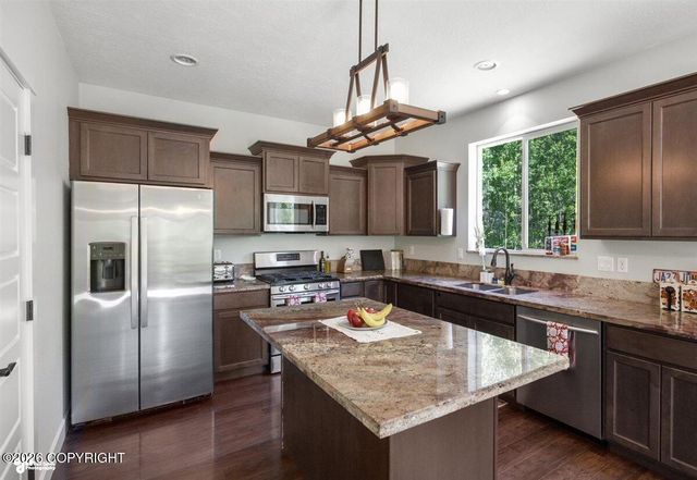 6655 S Settlers Bay Drive, Wasilla, AK 99623