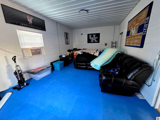 1498 Coopertown Rd, Murray, KY 42071