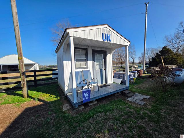 1498 Coopertown Rd, Murray, KY 42071