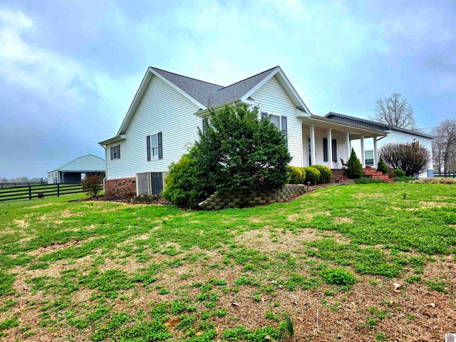 1498 Coopertown Rd, Murray, KY 42071