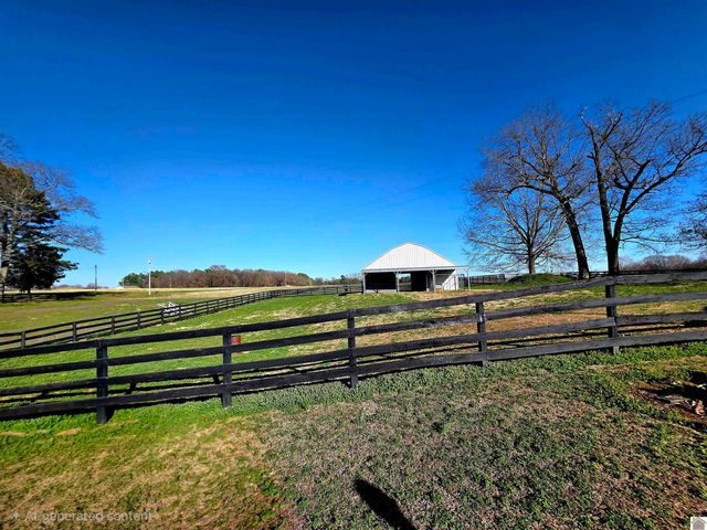 1498 Coopertown Rd, Murray, KY 42071