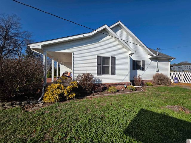 1498 Coopertown Rd, Murray, KY 42071