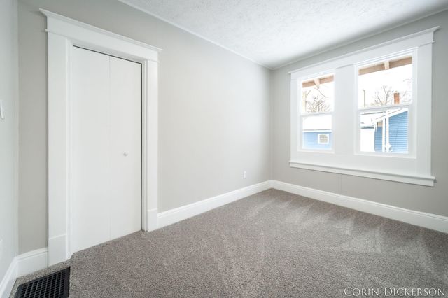 1080 Kenneth Street, Muskegon, MI 49442