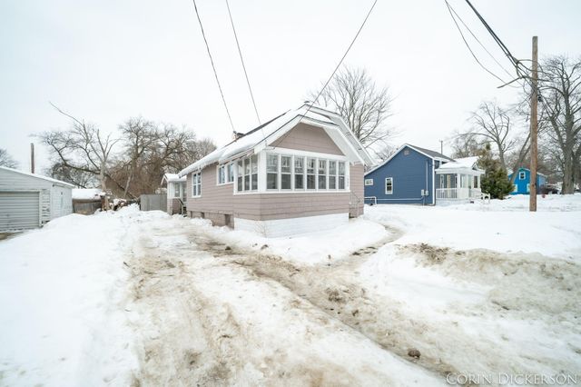 1080 Kenneth Street, Muskegon, MI 49442