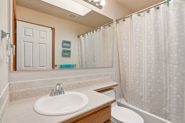 11607 N Ashley Ln, Spokane, WA 99218