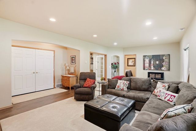 11607 N Ashley Ln, Spokane, WA 99218