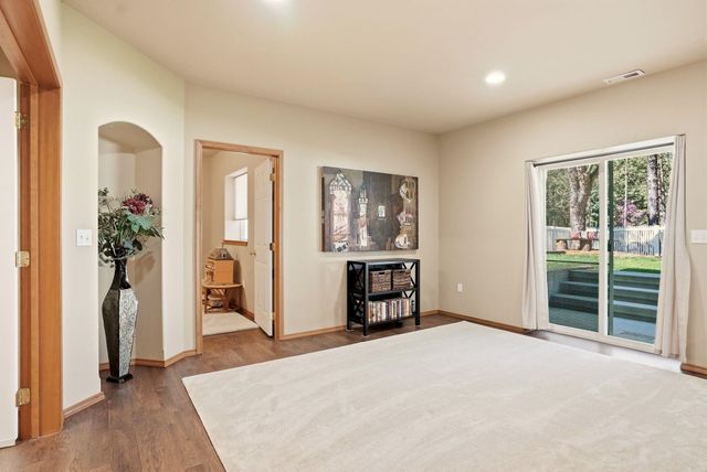 11607 N Ashley Ln, Spokane, WA 99218