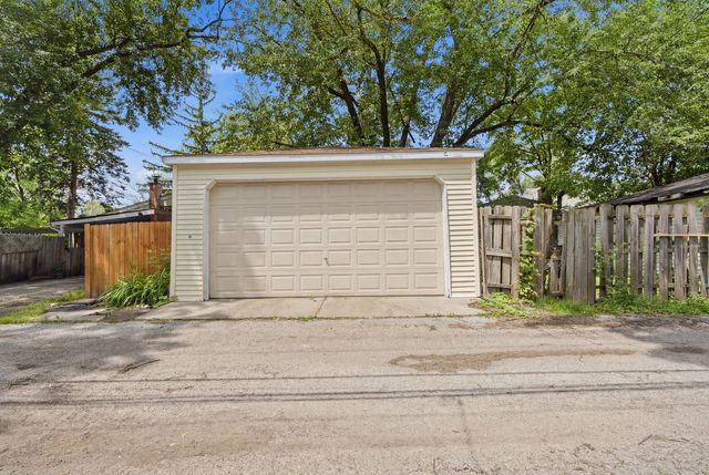 14533 Center Avenue, Harvey, IL 60426