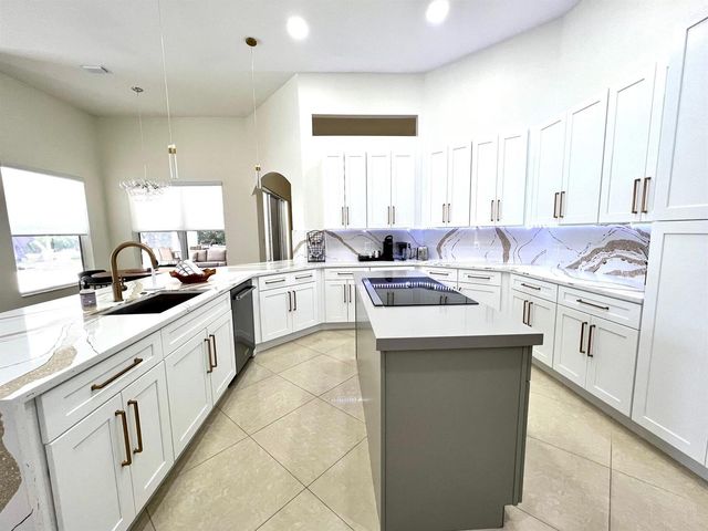 103 Squire Drive, Wellington, FL 33414