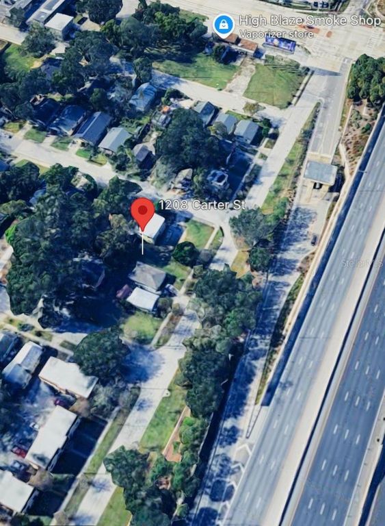 Image 3 of property listing at 1208 CARTER STREET, Orlando, FL 32805