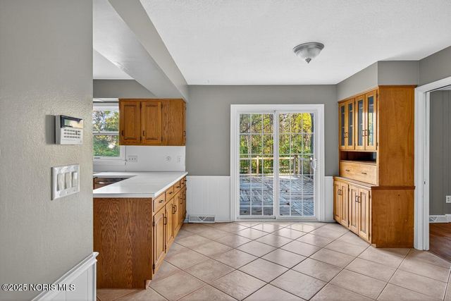 912 Bexley Drive, Perrysburg, OH 43551