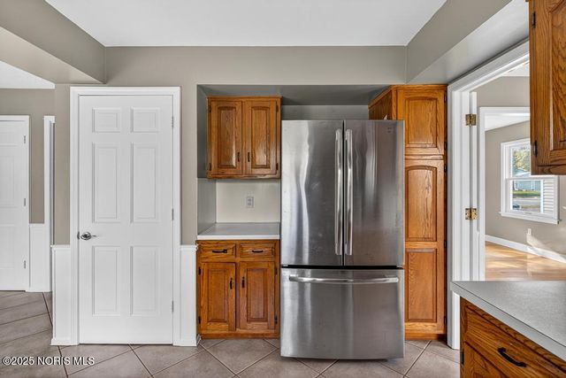 912 Bexley Drive, Perrysburg, OH 43551