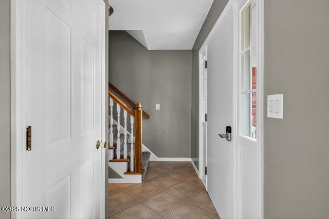 912 Bexley Drive, Perrysburg, OH 43551