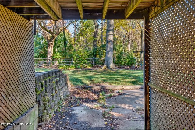 912 Bexley Drive, Perrysburg, OH 43551