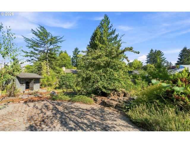 10225 Nw LEE St, Portland, OR 97229