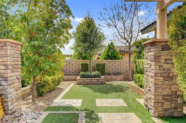 730 Puerto Real Court, Las Vegas, NV 89138