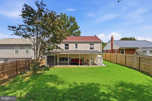 1821 CAMPBELL DR, Suitland, MD 20746