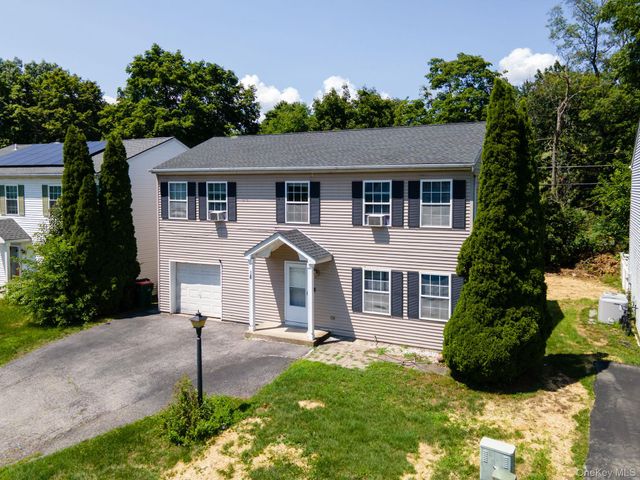 18 Mews Alley, Poughkeepsie, NY 12603