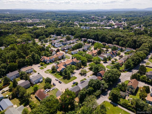 18 Mews Alley, Poughkeepsie, NY 12603