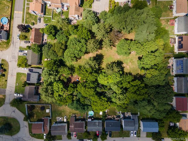 18 Mews Alley, Poughkeepsie, NY 12603