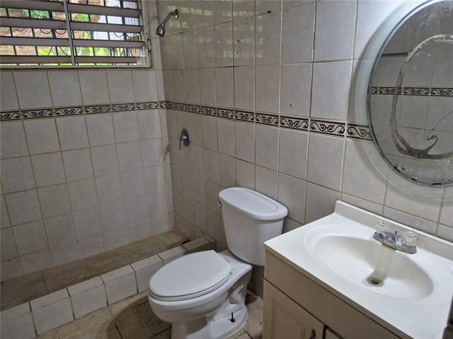 II-15 CALLE 2, Bayamon, PR 00959