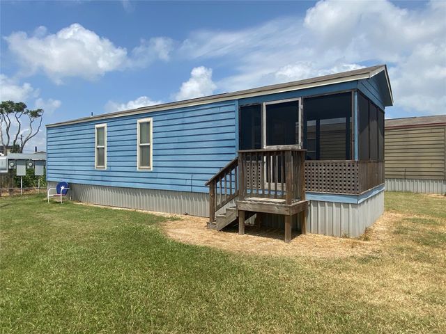 450 Matagorda Street, Matagorda, TX 77457