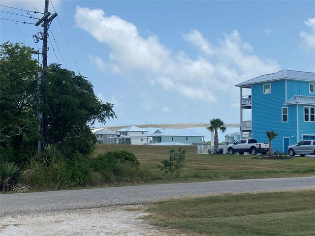 450 Matagorda Street, Matagorda, TX 77457