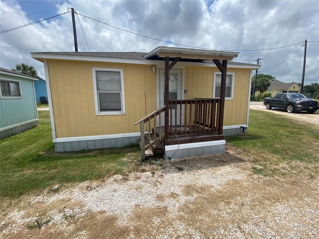 450 Matagorda Street, Matagorda, TX 77457